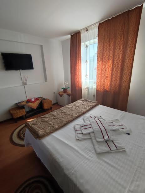 Camere De Inchiriat Edelweiss Dumbrava Roşie Exterior foto