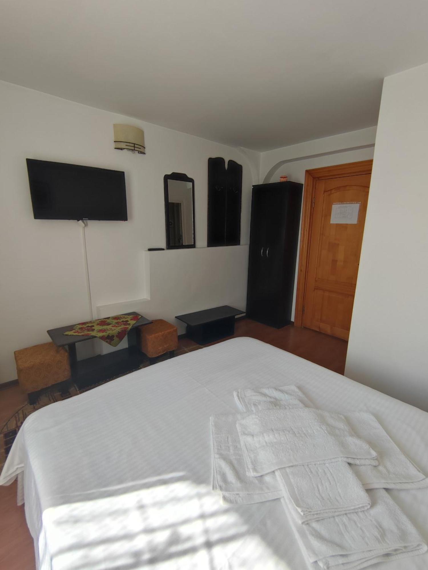 Camere De Inchiriat Edelweiss Dumbrava Roşie Exterior foto